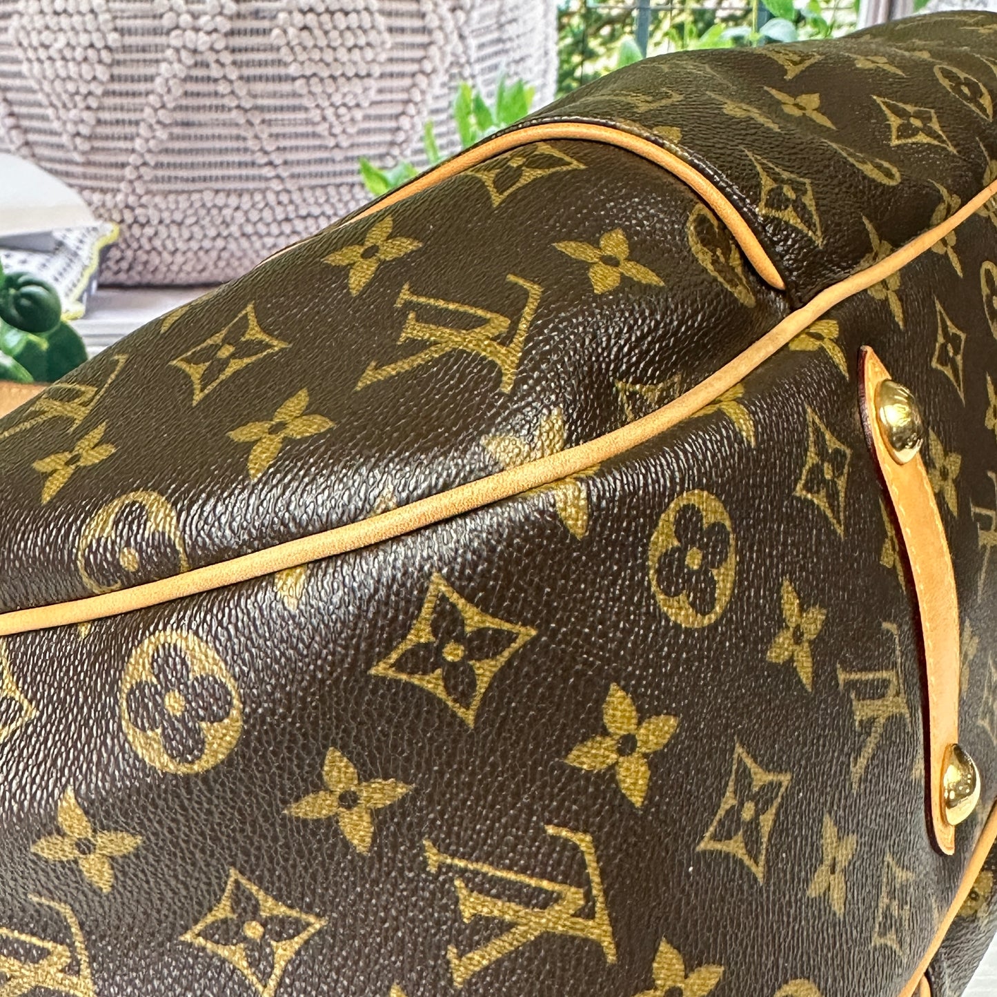 Louis Vuitton Monogram Canvas Galliera GM