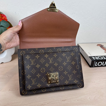 Louis Vuitton Monceau 28