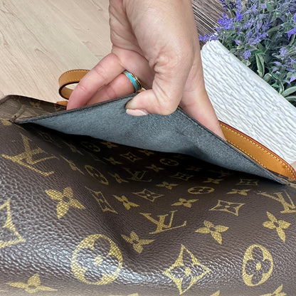 Louis Vuitton Saint Cloud GM Monogram Crossbody