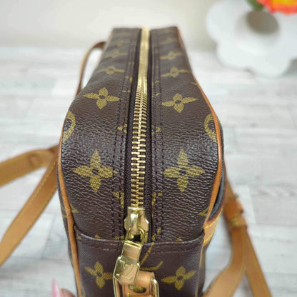 Louis Vuitton Trocadero 27 Crossbody Bag