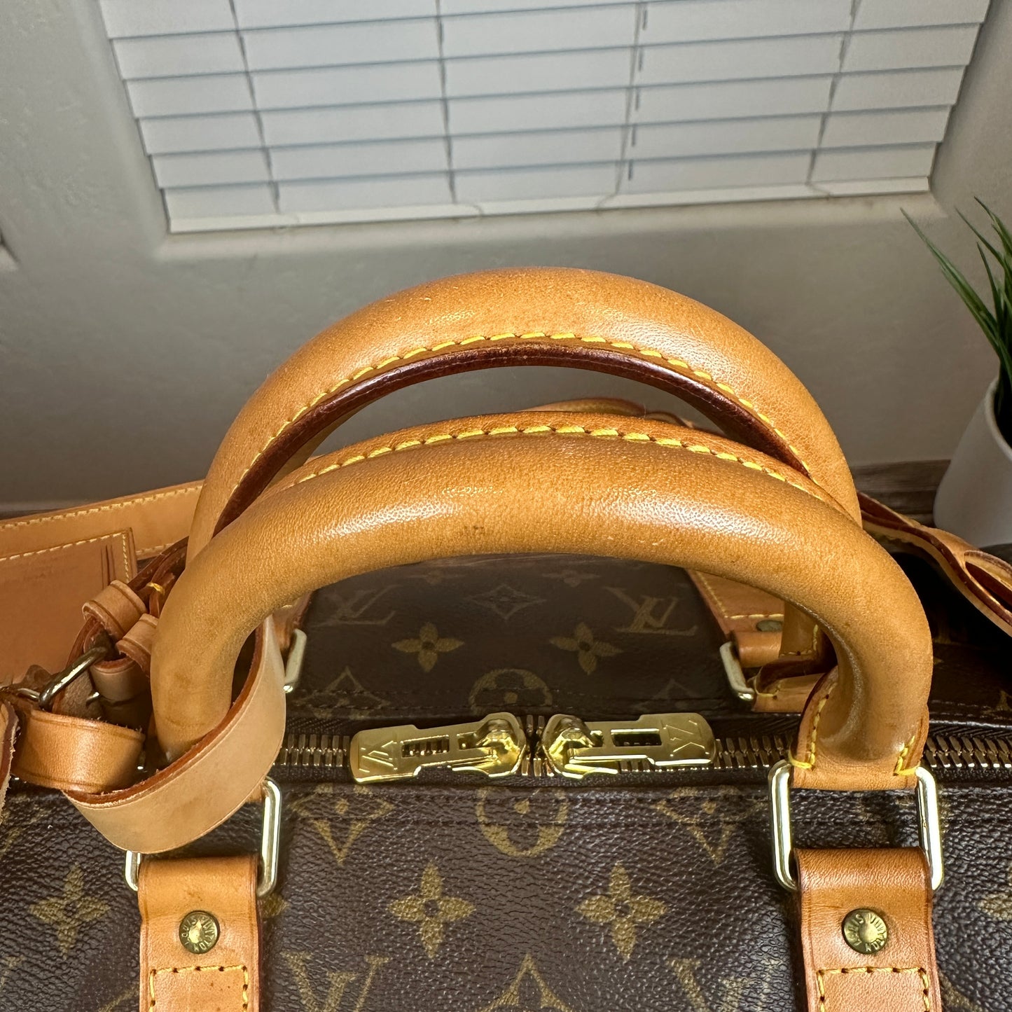 Louis Vuitton Monogram Keepall 50 Bandouliere