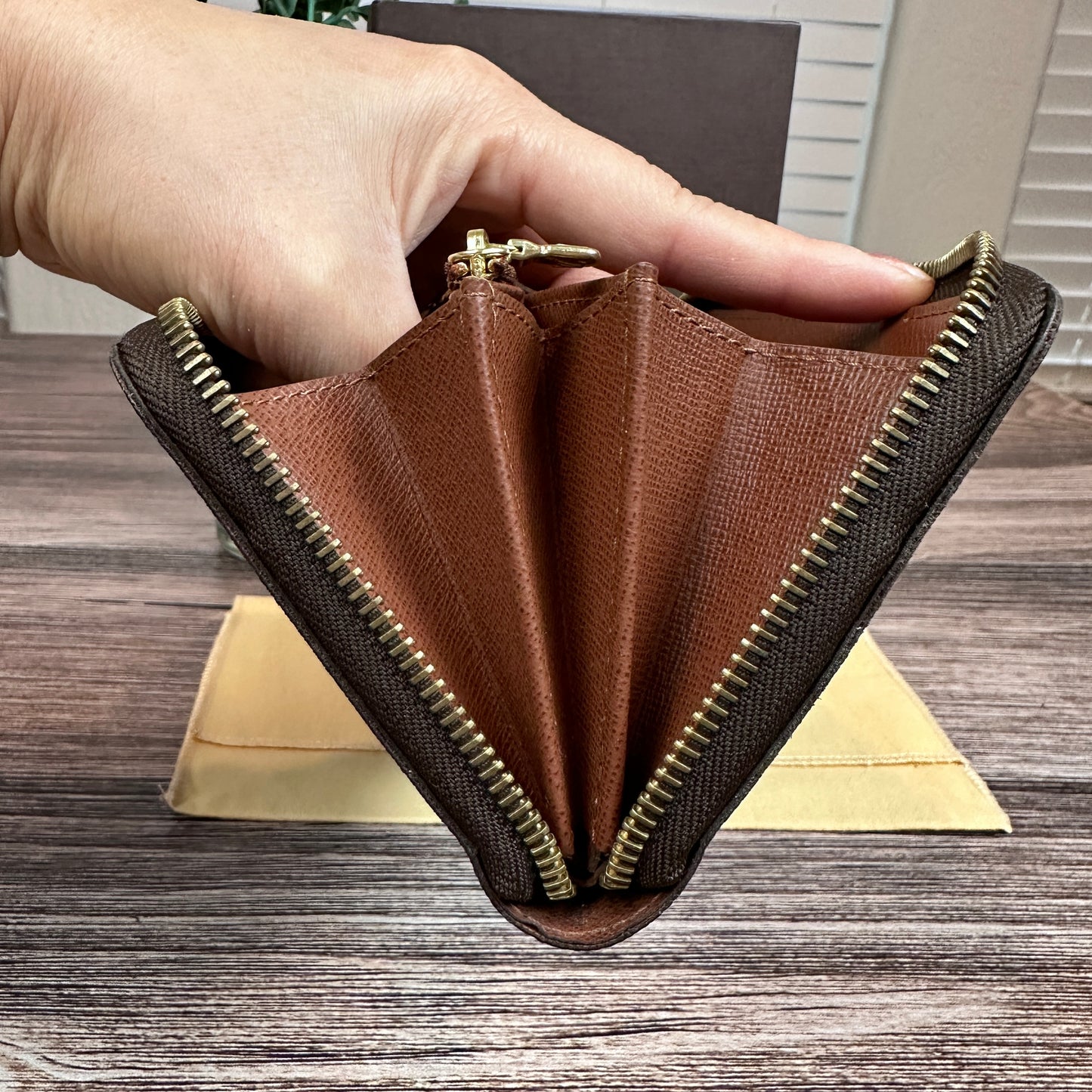 Louis Vuitton Zippy Monogram Wallet