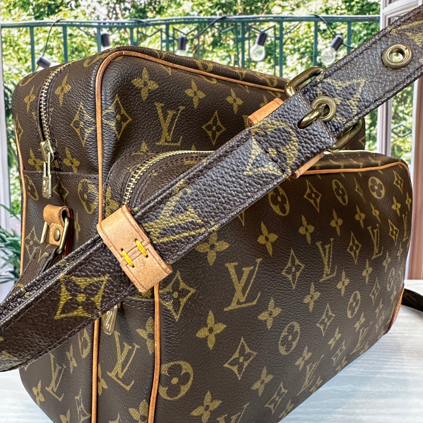 Louis Vuitton Nile GM Crossbody Bag Monogram Canvas