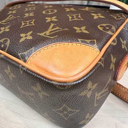 Louis Vuitton Monogram Trocadero 27 Crossbody Bag