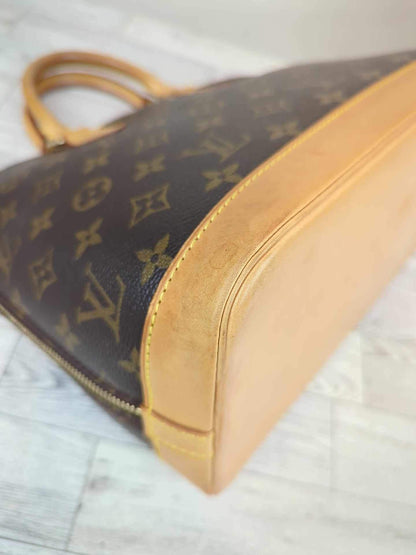 Louis Vuitton Monogram Alma PM