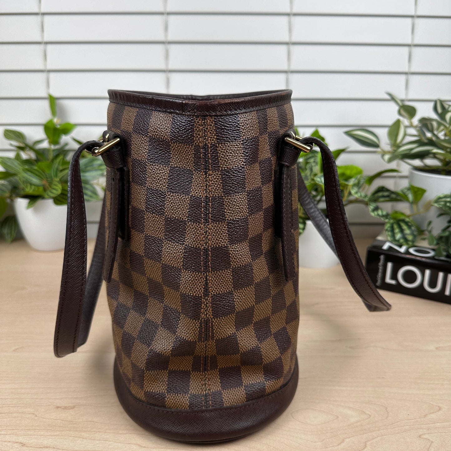 Louis Vuitton Marais Bucket Bag Damier Ebene