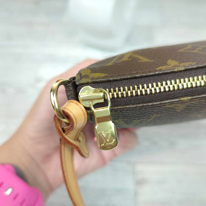 Louis Vuitton Pochette Accessories