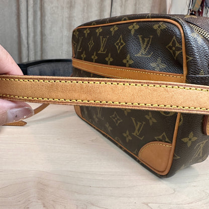 Louis Vuitton Monogram Trocadero 27 Crossbody Bag