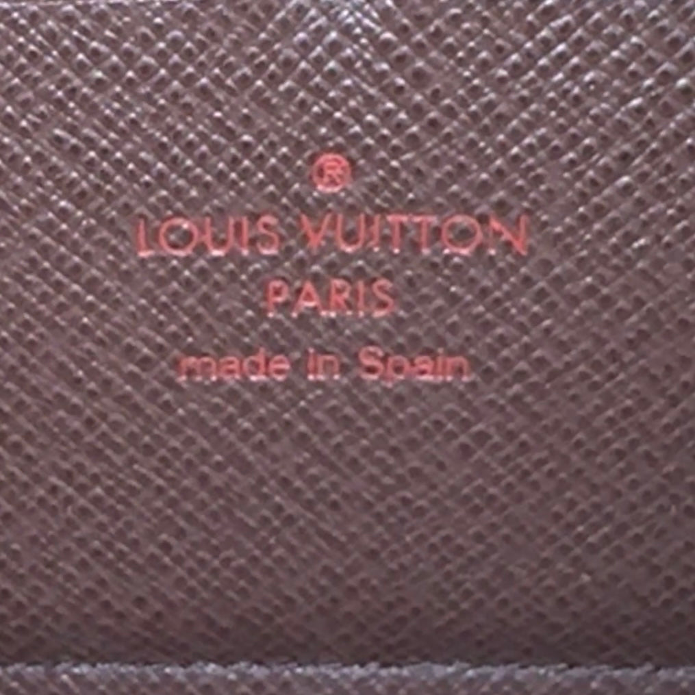 Louis Vuitton Damier Zippy Wallet