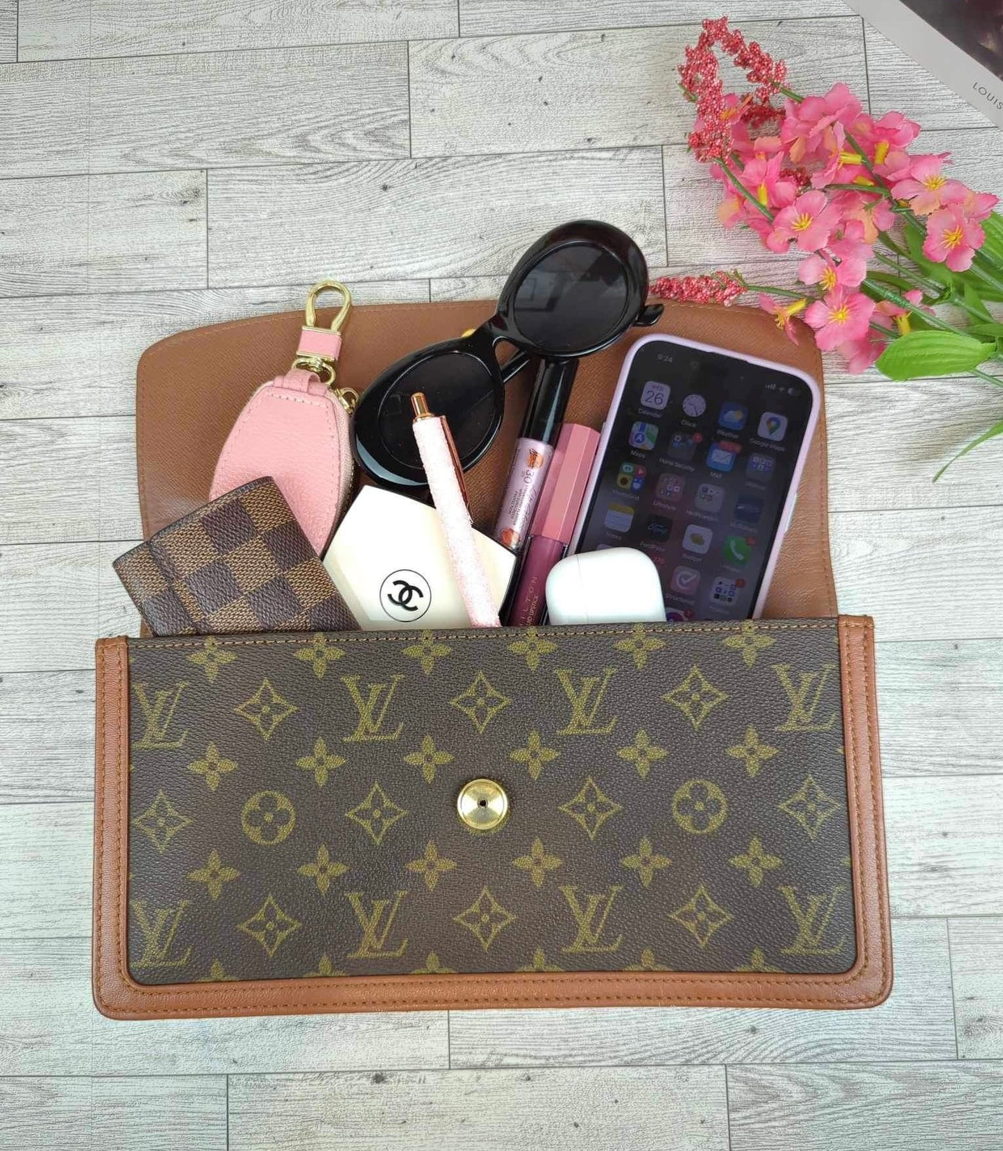 Louis Vuitton Pochette Dame GM