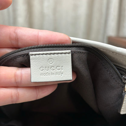 Gucci GG Classic Flat Medium Messenger Bag