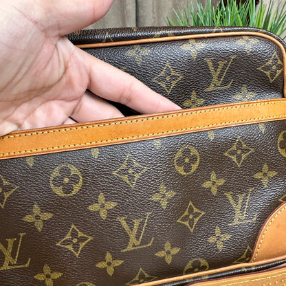 Louis Vuitton Monogram Trocadero 27 Crossbody Bag