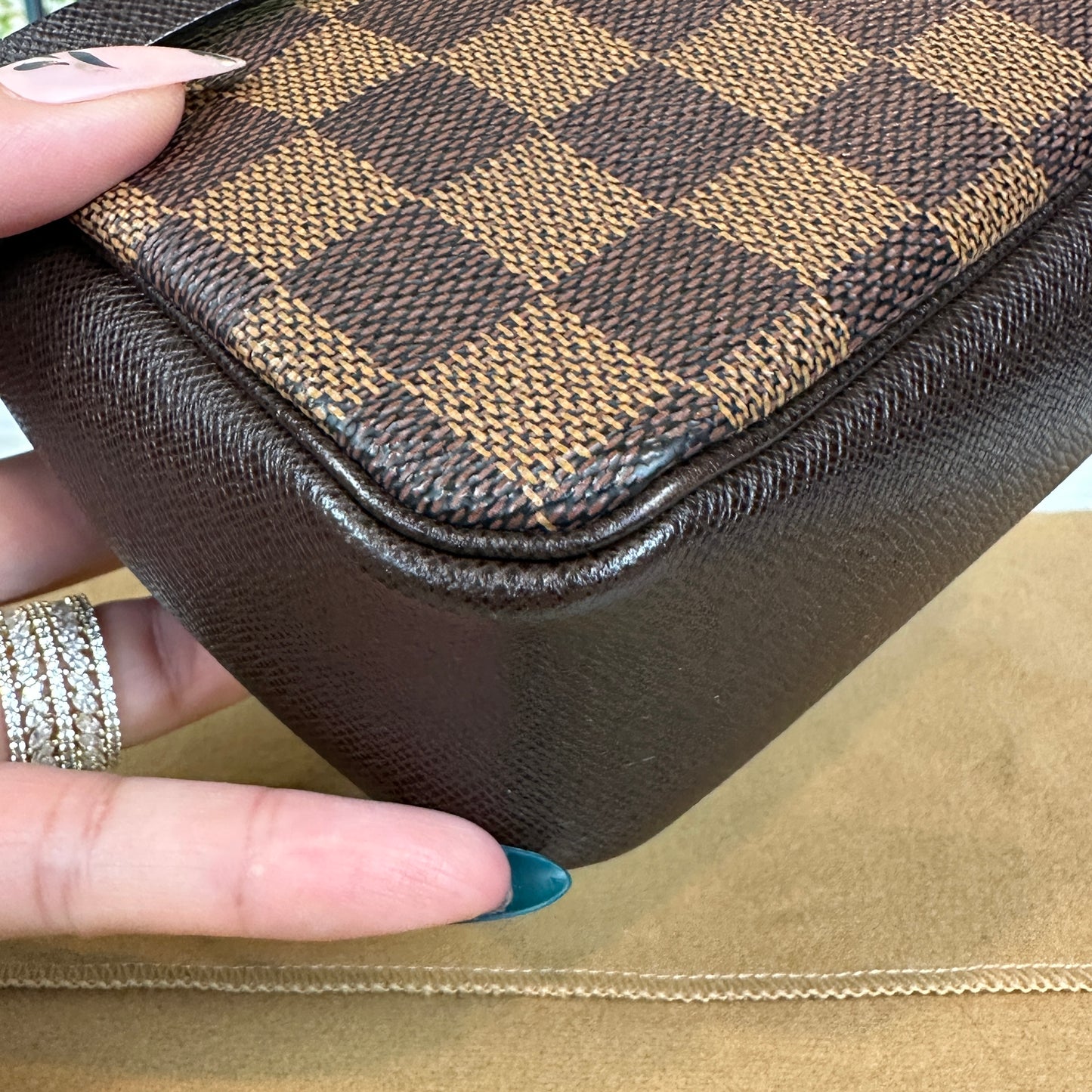 Louis Vuitton Damier Trousse Pochette