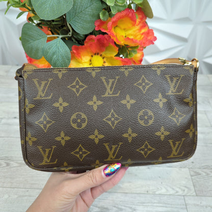 Louis Vuitton Pochette Accessories