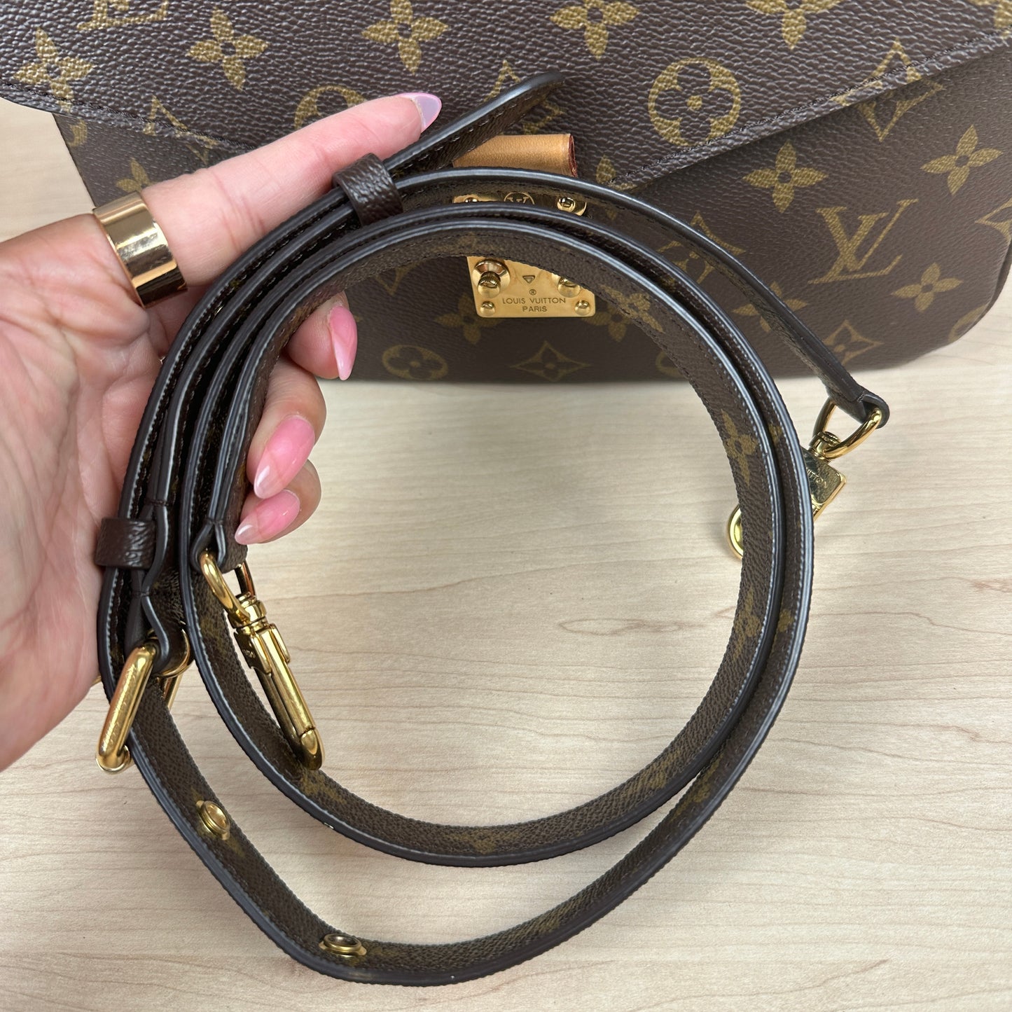 Louis Vuitton Monogram Pochette Metis