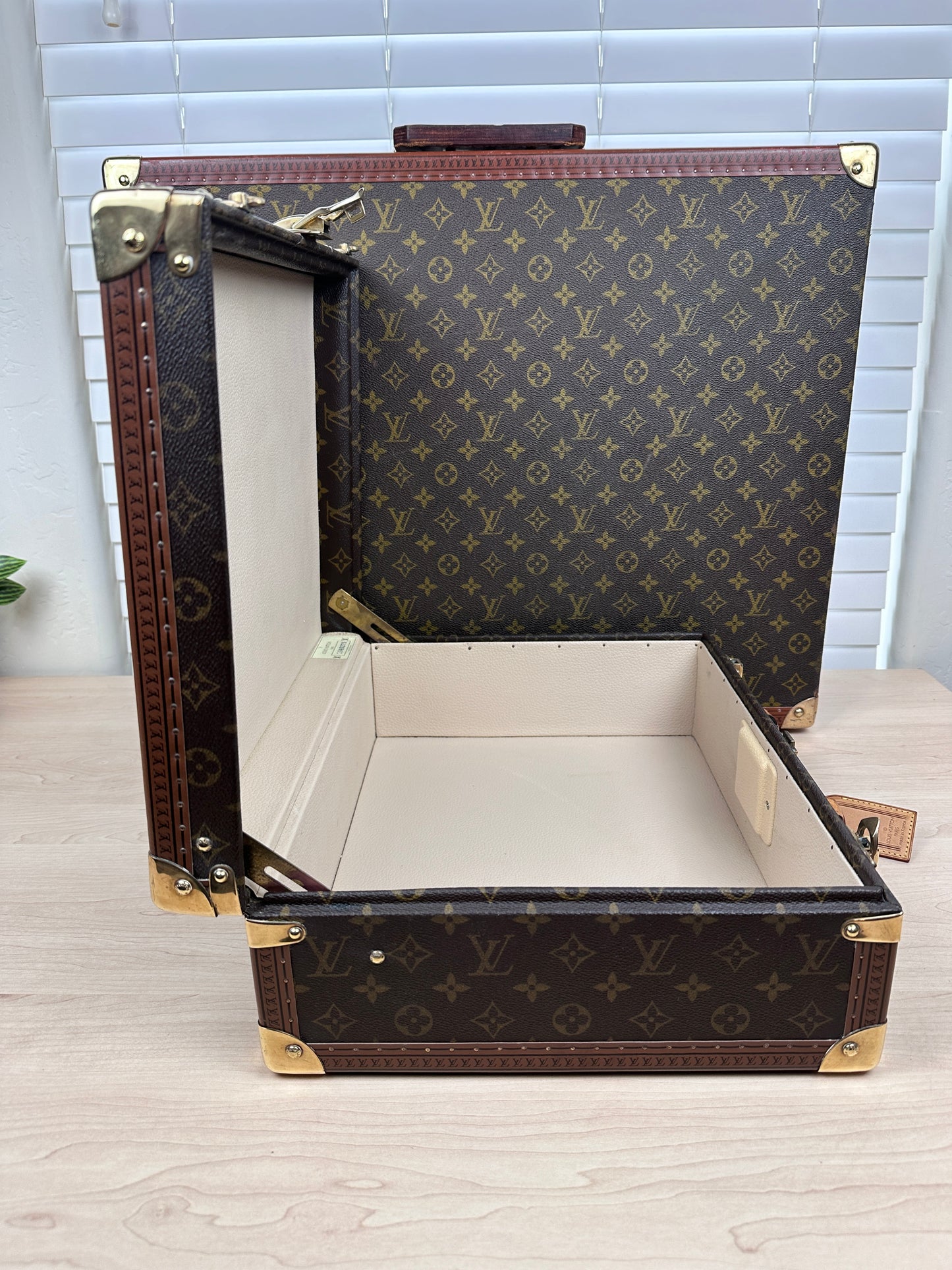 Louis Vuitton Alzer 40 Hard Side Trunk