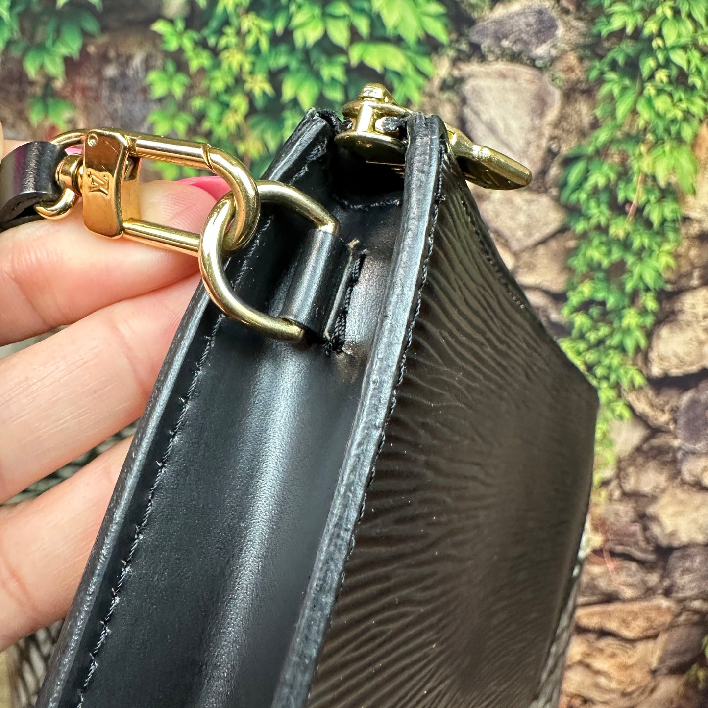 Louis Vuitton Black Epi Pochette Accessories