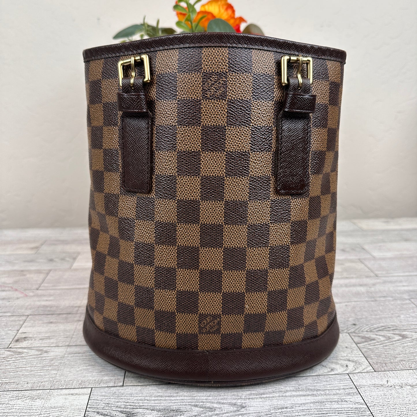 Louis Vuitton Marais DE Bucket Bag