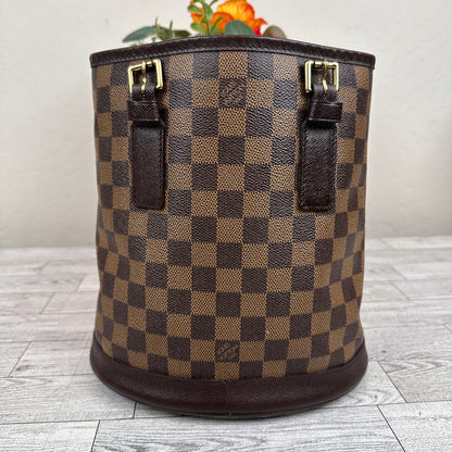 Louis Vuitton Marais DE Bucket Bag