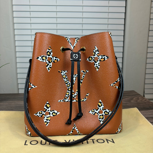 Louis Vuitton Limited Edition Monogram Giant Jungle NéoNoé