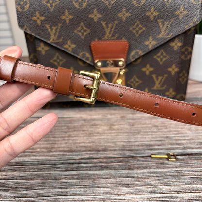 Louis Vuitton Monceau 26 Briefcase Bag