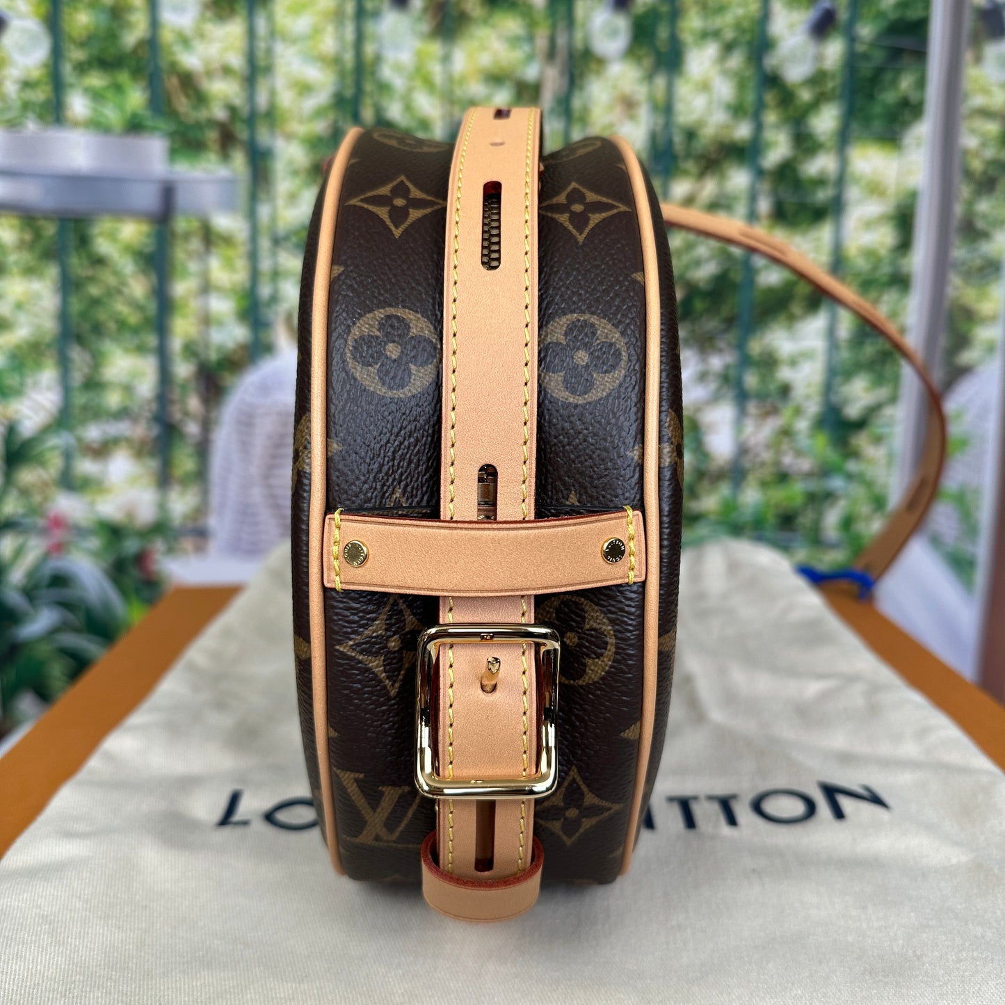 Louis Vuitton Boite Chapeau Souple MM Monogram