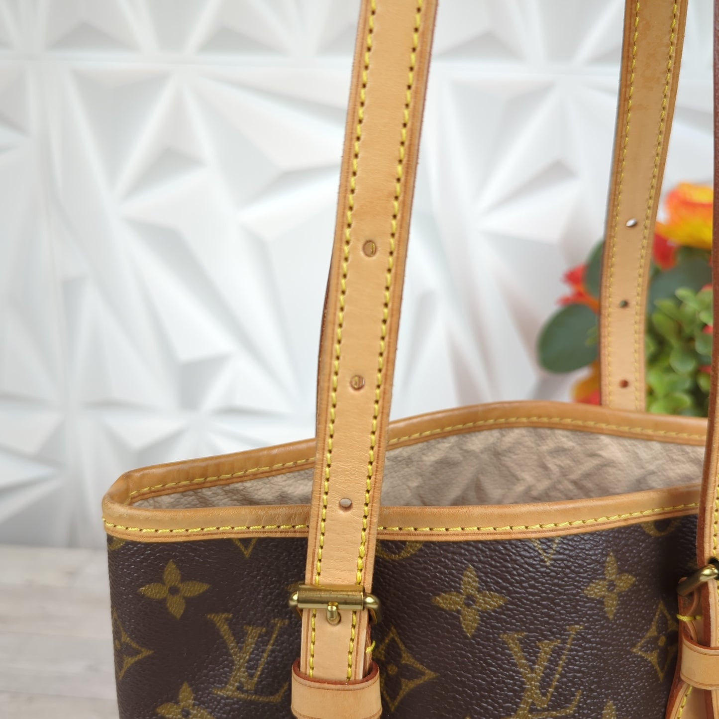 Louis Vuitton Petite Bucket PM