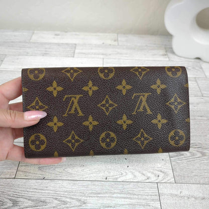 Louis Vuitton Vintage Monogram Sarah Wallet