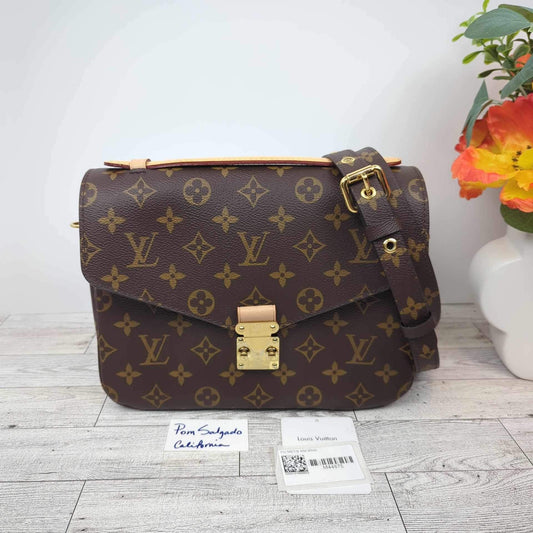 Louis Vuitton Monogram Pochette Metis