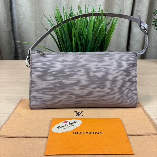 Louis Vuitton Lilac Epi Leather Accessories Pochette 24