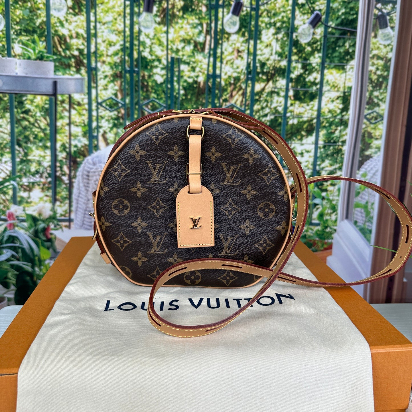 Louis Vuitton Boite Chapeau Souple MM Monogram