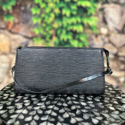 Louis Vuitton Black Epi Pochette Accessories