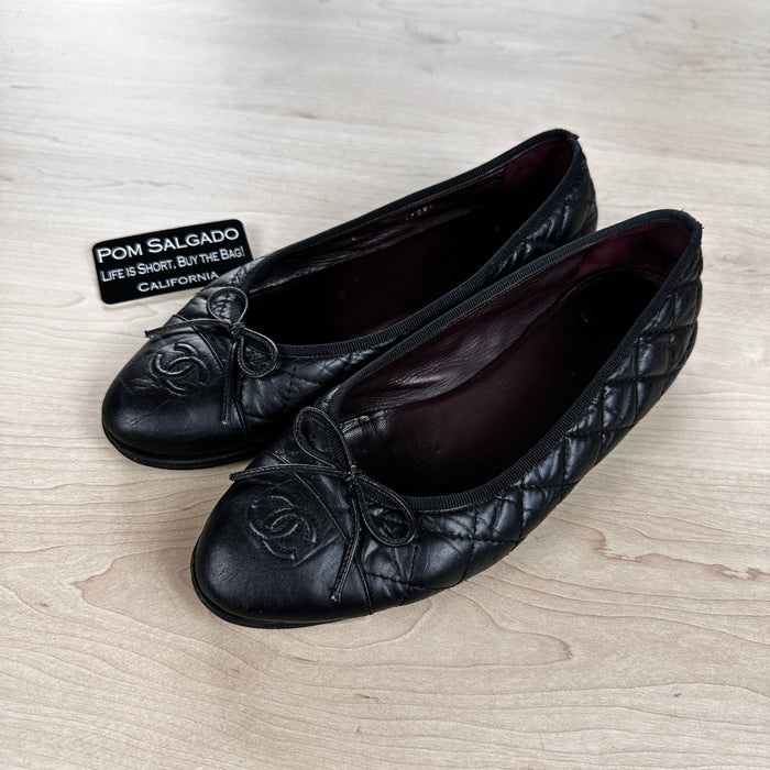 Chanel Black Quilted Leather CC Cap Toe Bow Flats Size 37.5