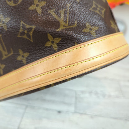 Louis Vuitton Petite Bucket PM