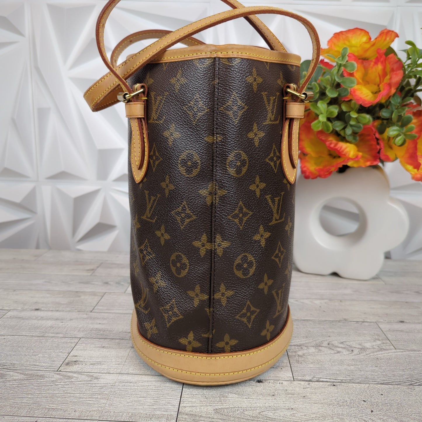 Louis Vuitton Petite Bucket PM