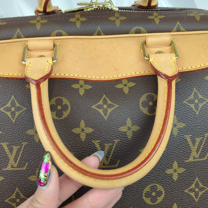 Louis Vuitton Monogram Canvas Evasion Travel Bag