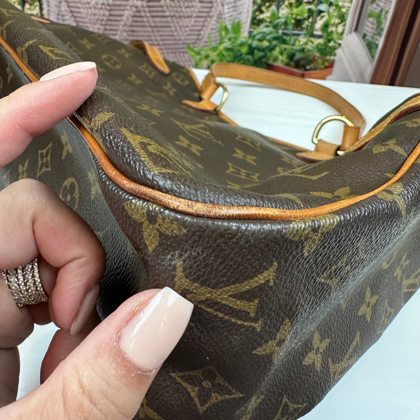 Louis Vuitton Batignolles Horizontal Tote