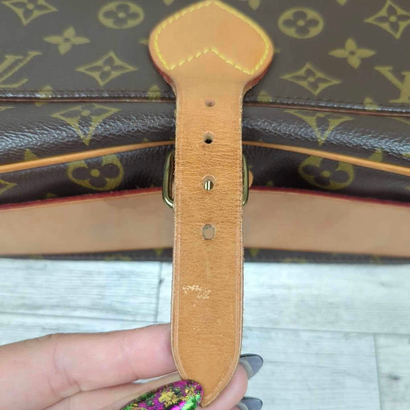 Louis Vuitton Cartouchiere GM