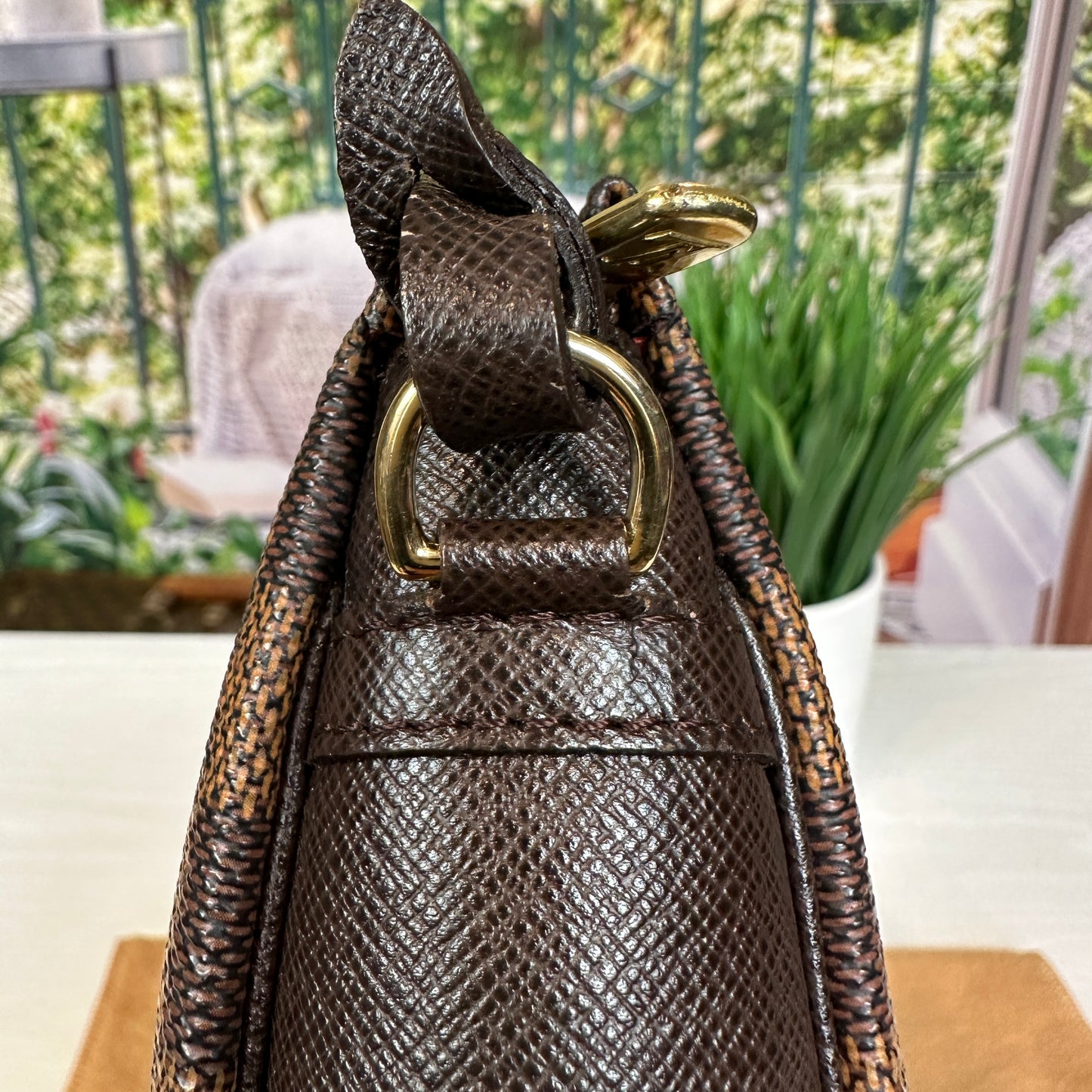 Louis Vuitton Damier Trousse Pochette