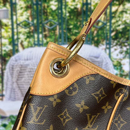 Louis Vuitton Monogram Canvas Galliera GM