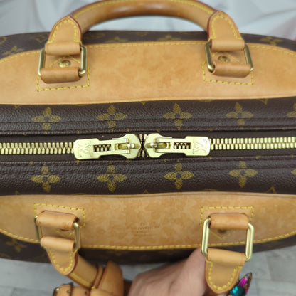 Louis Vuitton Evasion Travel Bag