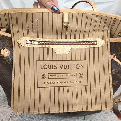 Louis Vuitton Neverfull MM Monogram