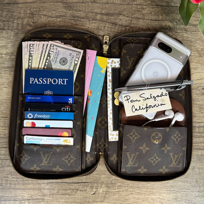 Louis Vuitton Escapade Travel Organizer Zip Wallet