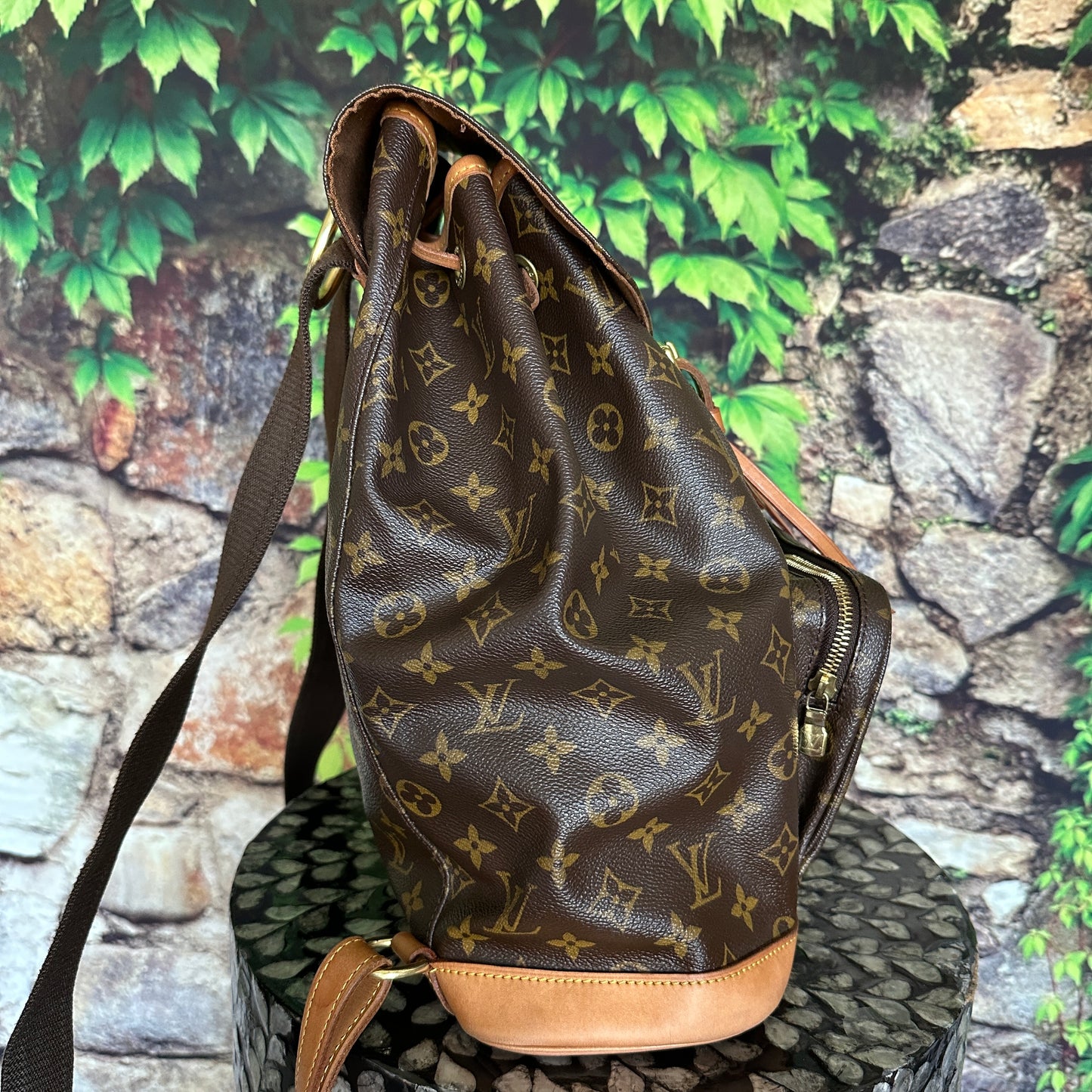 Louis Vuitton Montsouris GM