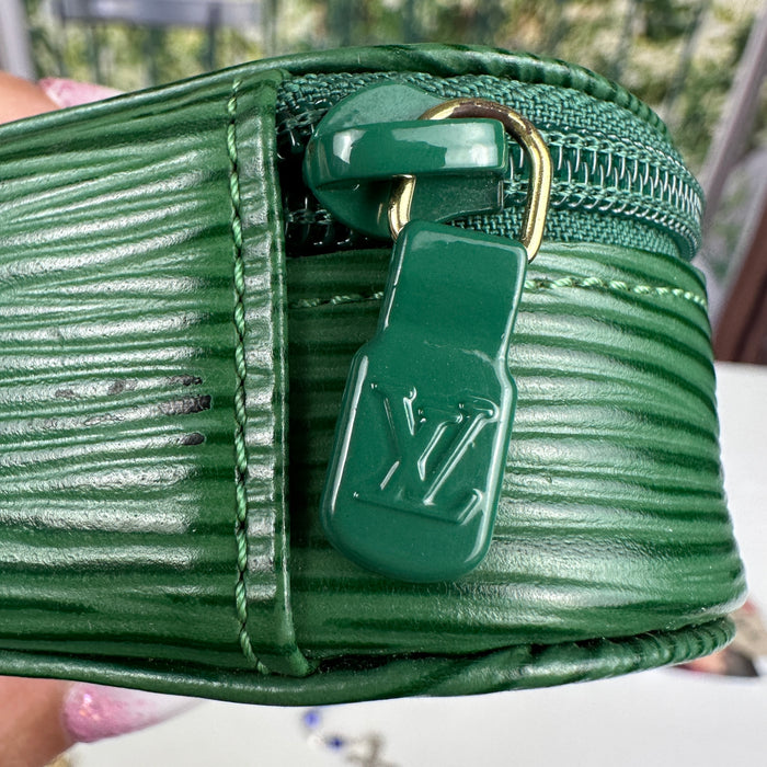 Louis Vuitton Jewelry Hard Case in Green Epi Leather