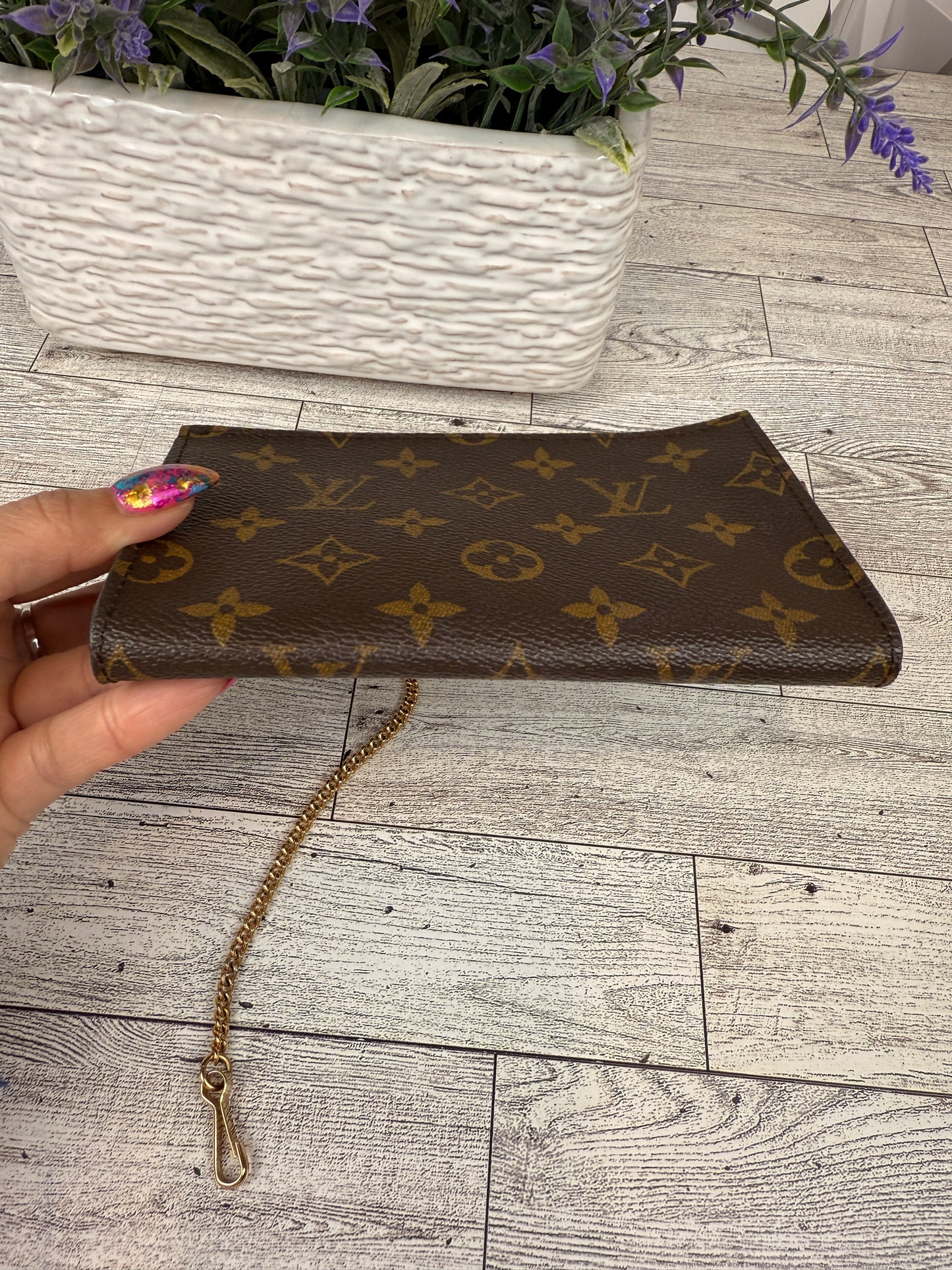 Louis Vuitton Bucket Pochette Monogram