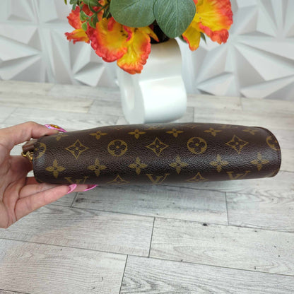 Louis Vuitton Orsay Clutch