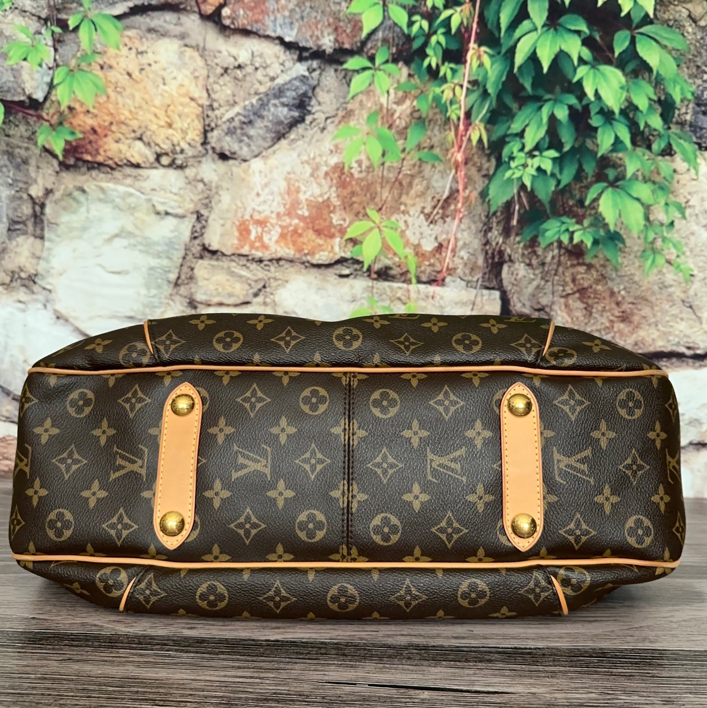 Louis Vuitton Monogram Canvas Galliera GM