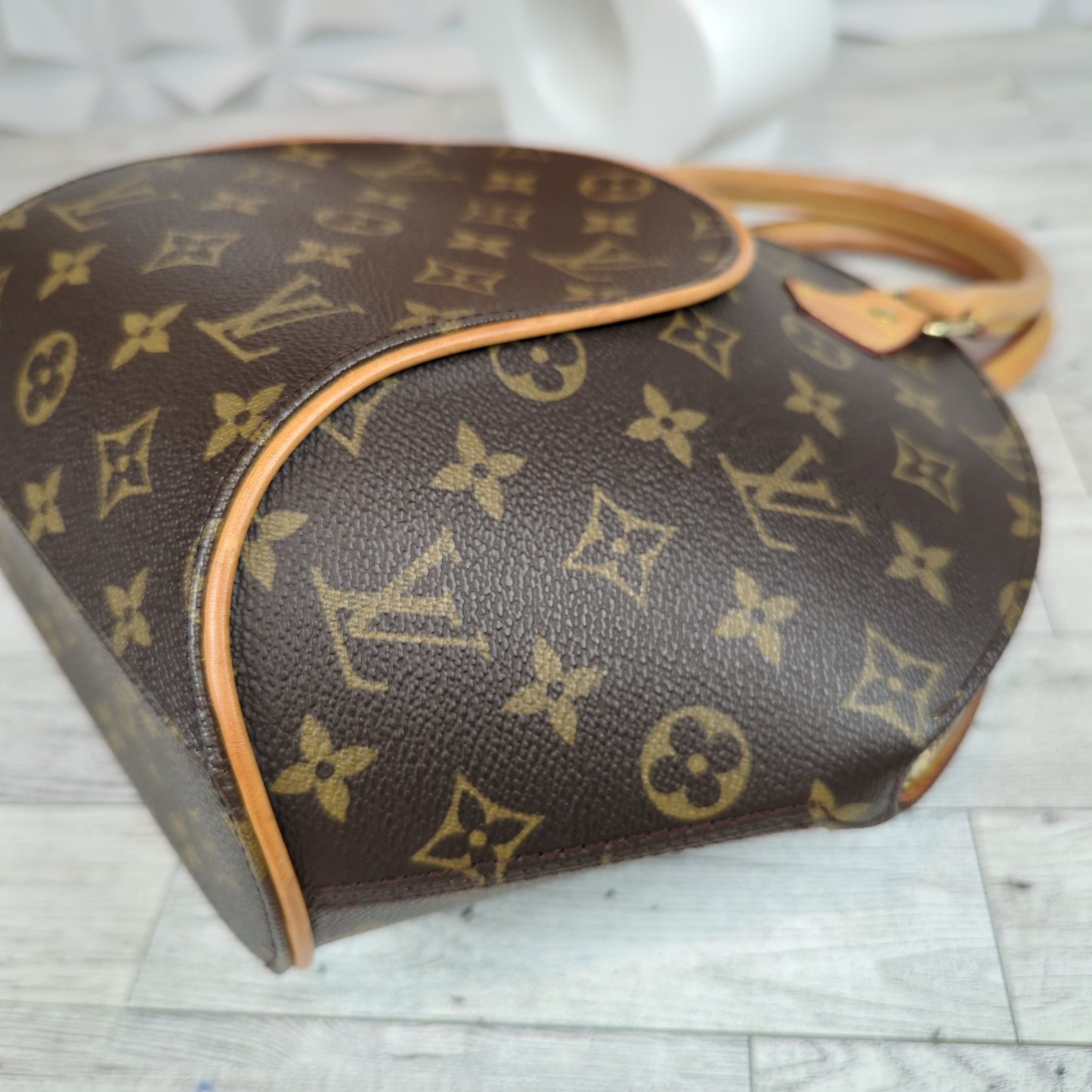 Louis Vuitton Ellipse PM