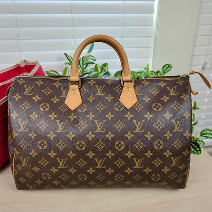 Louis Vuitton Speedy 40 Monogram